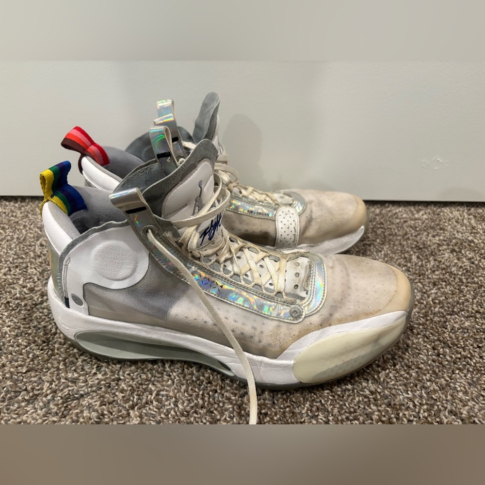 Jordan 34s White Metallic